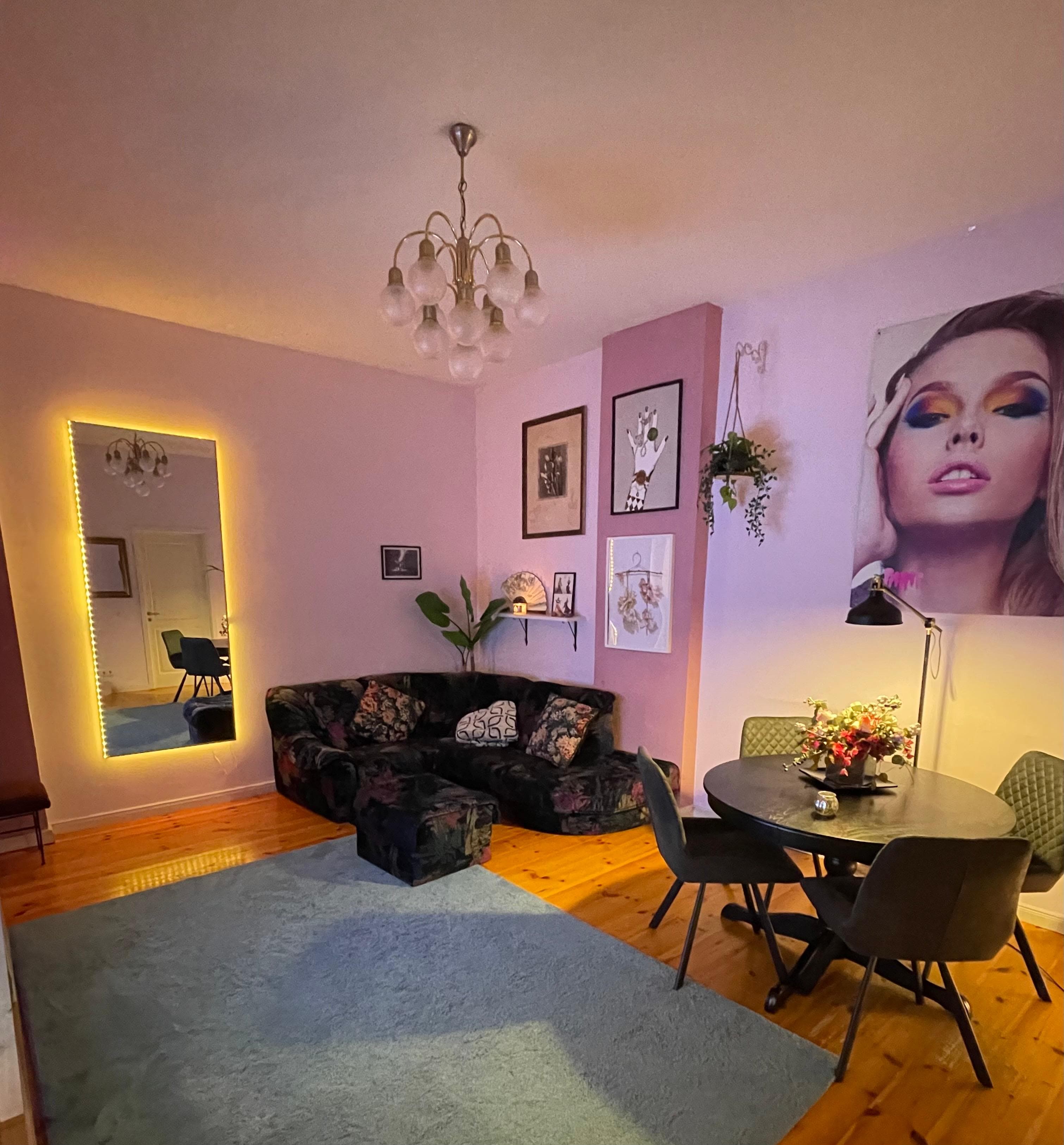 Stilvolle möblierte 2-Zimmer-Wohnung in Friedrichshain zur Zwischenmiete | Juni–Juli